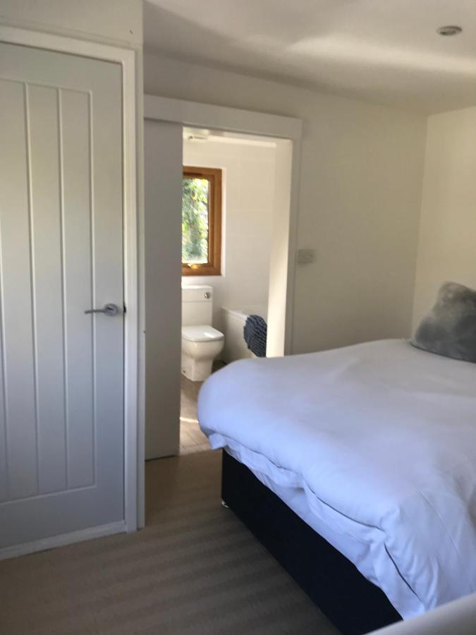 Winnie'S Corner - Self Contained Within The Grounds Of Another Property, In An Idyllic Wooded Setting Carlyon Bay Zewnętrze zdjęcie